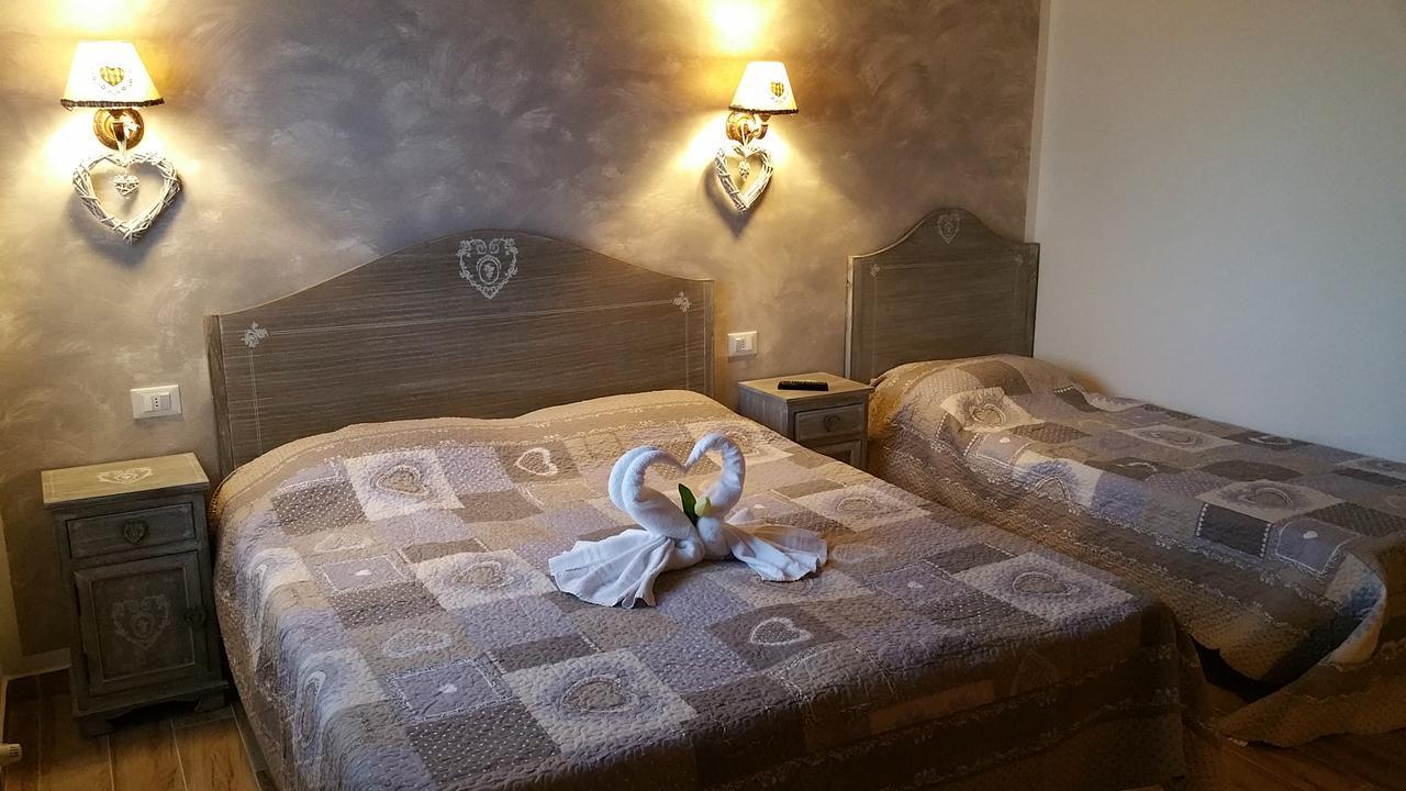 La Casa Delle Rondini Bed and Breakfast Roncoferraro Exteriör bild